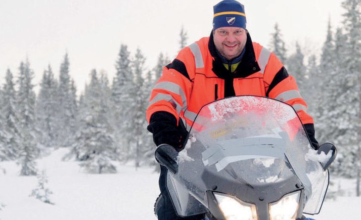 MIL ETTER MIL: Yngve Mobråthen sørget for løyper til ski-o-landslagets samling på Sjøsjøen. Det er ikke få mil han og et knippe andre løypekjørere har sørget for de siste 20 årene.