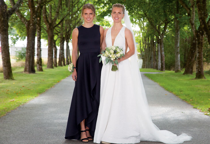 NÆRT FORHOLD: Søstrene Marie og Kamilla Olaussen (etter bryllupet - Steiwer) har alltid hatt et nært forhold. I VM skal de løpe stafett sammen. FOTO: PRIVAT