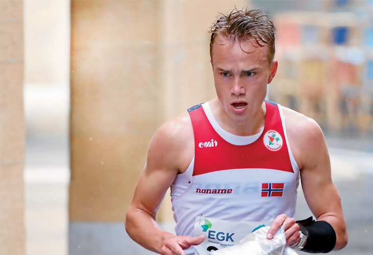 HISTORISK: Kasper Fosser sikret endelig Norges første individuelle medalje fra et mesterskap. Til sist ble det to av dem. Foto: EOC / Remy Steinegger